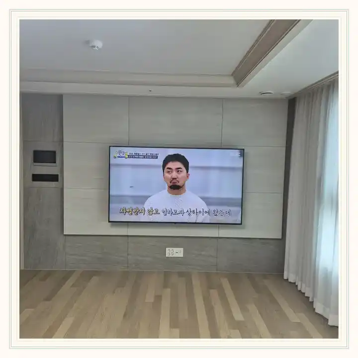 벽걸이TV 거치대 참고 사진 · 브라보주상아파트 설치 조건